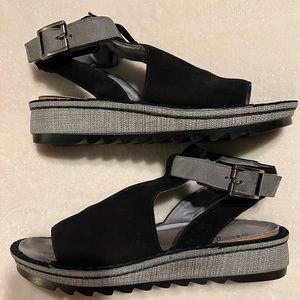 NAOT Verbena Sandal Black Velvet Nubuck Vintage Slate EUC